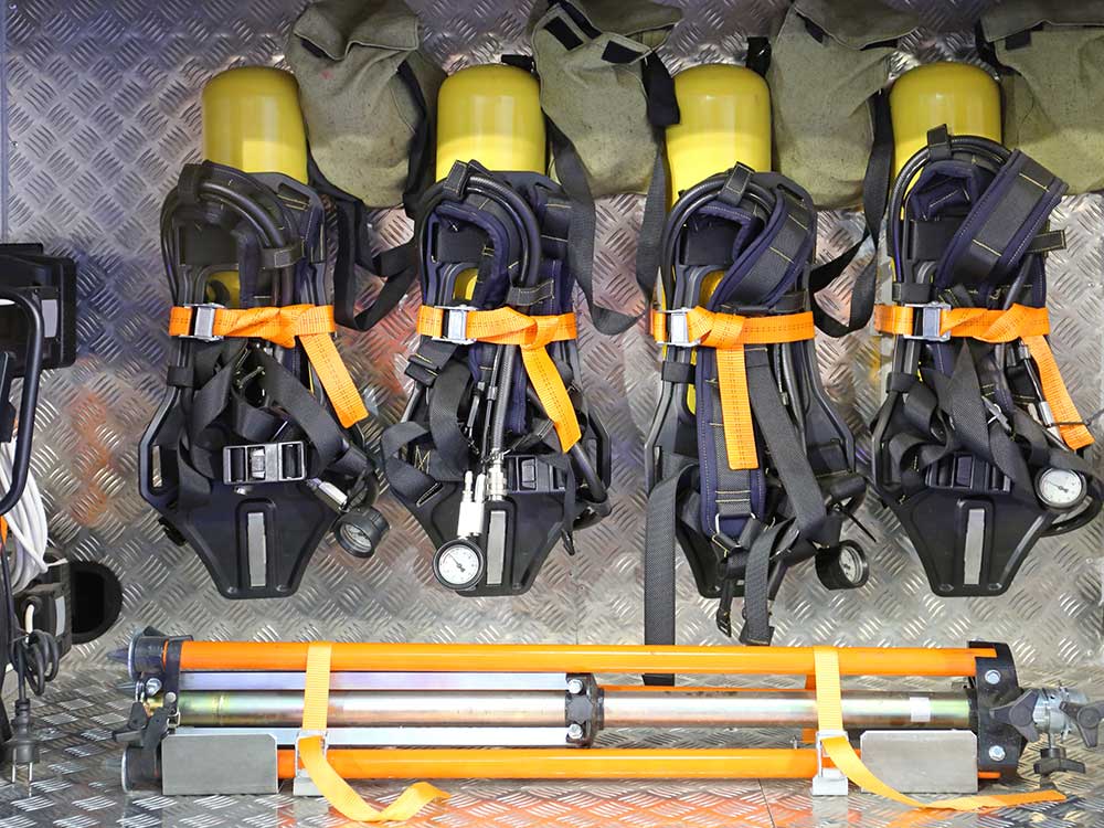 Self-contained breathing apparatus